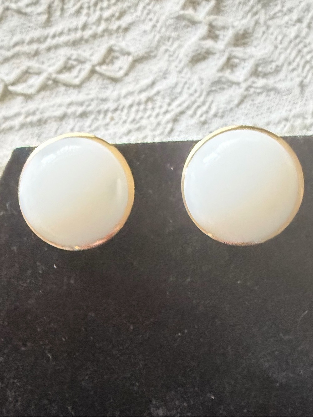 Coro White and Gold Round Stud clip on Earrings